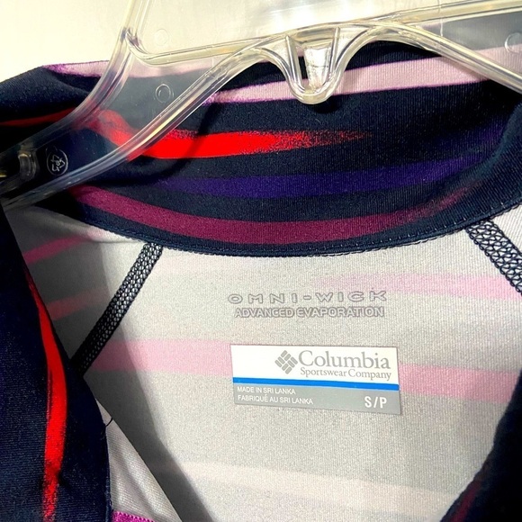 Columbia Women's Half Zip Pullover with Thumb Holes Size Small - Picture 4 of 5